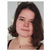 Étudiante en master propose soutien scolaire à domicile ou en ligne pour élèves en primaire et collège proche de Marseille 4ème
