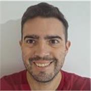 Ingeniero docente con nueve años experiencia