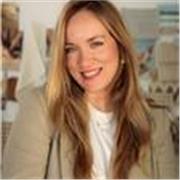 Profesora de marketing digital con más de 5 años de experiencia en estrategia, publicidad y branding.