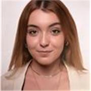 Soy una educadora social, que tiene gran habilidad a la hora de ayudar a los menores, puedo dar temario de primaria sin problemas.