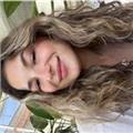 Fransızca, sadece bir dil değil; aynı zamanda bir tutkudur benim için. Bu tutkuyu öğrencilerime sevdirerek öğretmeyi amaçlıyorum.
