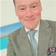 Native English speaker teaching English and also Business English.