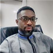 I'm an academic Optometrist. I teach health/biological science subjects