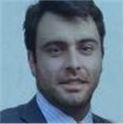 Aplicado, disciplinado y con vocacion de enseñanza en el conocimiento.