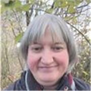 English tutor providing lessons to children of early years