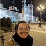 Profesor de inglés práctico y didáctico, enfocado en el aprendizaje dele estudiante 