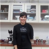 Veterinaria, profesora de distintas materias