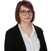 Laureata in Lettere offre ripetizioni di latino per recupero debiti e supporto allo studio