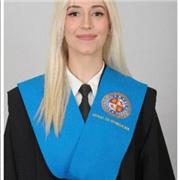 Graduada en Biomedicina, doy clases particulares de ciencias desde ESO a grados universitarios y FP