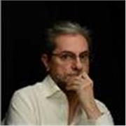 Sono una persona paziente, so ascoltare e spiegare, mi piacciono in particolare le materie umanistiche.