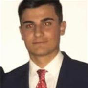 Estudiante de ingeniería imparte clases para niveles de primaria y secundaria