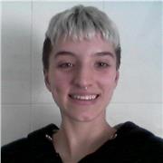 Maestra se ofrece para clases de apoyo a niños de primaria