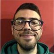 Laureato in Informatica Umanistica impartisce lezioni di informatica a studenti del liceo e superiori