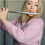 Flute teacher providing private music lessons for students in all ages