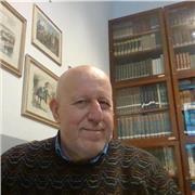 Docente pensionato di ruolo impartisce lezioni filosofia e italiano