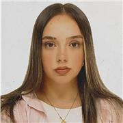 No soy profesora titulada, doy clases desde el cariño, el respeto y la paciencia, adaptándome a las necesidades de cada alumno.