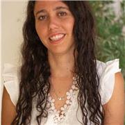 Profesora de Derecho, especialmente en el area de derecho constitucional, civil y penal