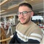 Profesor de música y piano apto para todas las edades y niveles