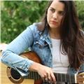 Profesora de guitarra, piano composición para todas las edades