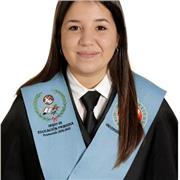 Maestra de primaria con mención en Pedagogía Terapéutica que da clases de apoyo al alumnado con necesidades educativas o sin ellas