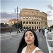 Soy Leonor, formadora deportiva y artística con experiencia en el desarrollo físico, creativo y emocional en todas las edades.



