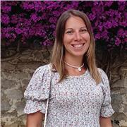 Maestra en infantil y en ingles con experiencia tanto en infantil como en primaria, hasta 4° en todas las asignaturas