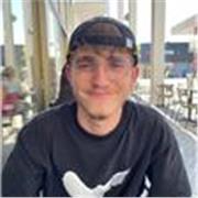 Ich biete effektive Englisch-Nachhilfe für Schüler an, die ihre Noten verbessern und sicherer sprechen möchten