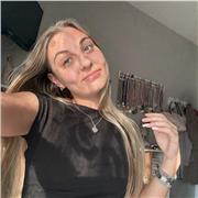 diplomata ad un istituto tecnico economico, e sono disponibile per un aiuto compiti, ripetizioni e metodi di studio