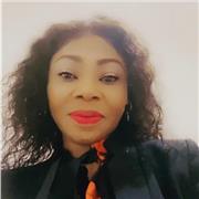 Essendo madrelingua, insegno inglese e preparo gli studenti per gli esami Cambridge e Trinity