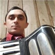 Eu sou músico e encino músicas e intrumentos musicais Violão baixo acordeon viola trompete gitarra vós