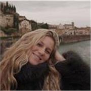 Profesora de inglés con nivel C1 y experiencia educativa ofrece clases online para niños y adolescentes con enfoque cercano