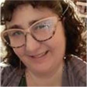 Adoro scrivere e mi piace insegnare.
Se hai bisogno di aiuto per i compiti sarò al tuo servizio 