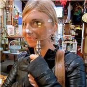 Sono l’insegnante di lingua russa con l’esperienza decennale.