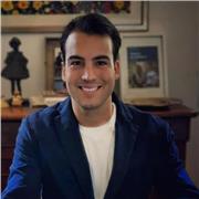 Docente di Storia dell'Arte che impartisce lezioni a studenti delle medie/superiori