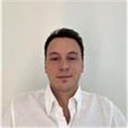 Docente con dottorato in ingegneria offre lezioni online di materie scientifiche e inglese per studenti e adulti