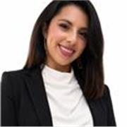 Me defino como una persona responsable, paciente, organizada y cercana. Tengo facilidad para explicar de manera clara y adaptarme 