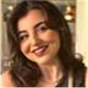 I'm a qualified Music and English teacher (QTS) from the UK, based in Barcelona. I offer personalised singing and English lessons.