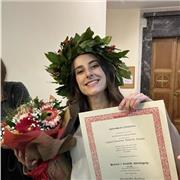Studentessa laureata impartisce lezioni di inglese, italiano, storia, geografia ed arte