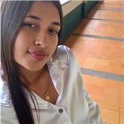 Profesora de Matemáticas con experiencia en trabajo y apoyo a estudiantes en áreas como estadística, etc de forma virtual