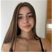 Profesora de francés apta para todos los requisitos y niveles. 