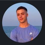 Doy las clases de fútbol adaptándome a la edad y al nivel de mis jugadores. Titulado en NACIONAL C de fútbol sala