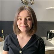 Étudiante en master santé publique, je vous propose un soutien scolaire dans votre formation de soins infirmiers de la première à la troisième année. Je peux également accompagner les jeunes enfants du primaire au lycée. N’hésitez pas à me contacter ! 😊