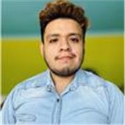 Profesor de inglés apto para enseñar nivel intermedio