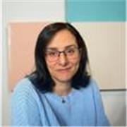 Profesora de inglés con 9 años de experiencia impartiendo clases tanto grupales como individuales, presenciales y en línea. 
