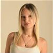 Studentessa universitaria, offre aiuto compiti e ripetizioni per studenti di elementari e medie.