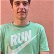 ntrenador de fútbol sala con 3 años de experiencia. Clases para niños y jóvenes.