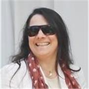 Insegnante madrelingua, con esperienza valida di scuole pubbliche ed aziende private, offre lezioni di inglese online