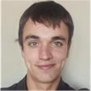 Profesor graduado en Ingeniería Mecánica disponible para clases a todas las edades.
