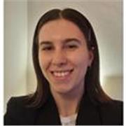 Ragazza di 27 anni, diploma come perito Turistico, certificazione FIRST livello B2, un anno a Liverpool (UK)