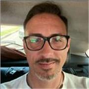 Professor de língua Portuguesa e Literatura para as séries finais do ensino fundamental e ensino médio. Professor de Espanhol part